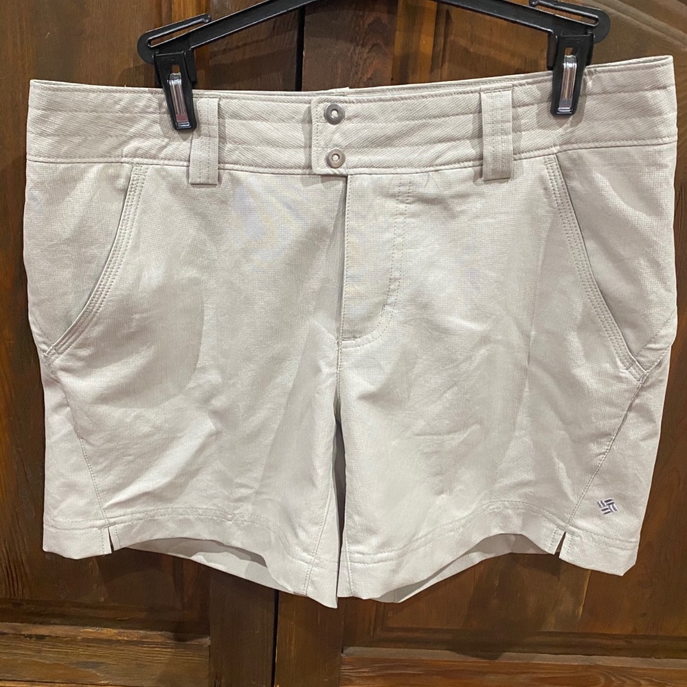 Columbia Shorts